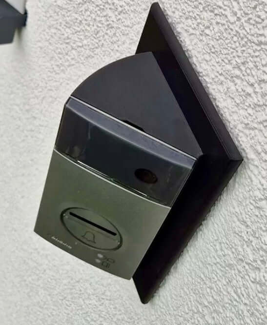 BTicino Linea 3000 45° Winkel Montage für Videosprechanlage (für Unterputzdose) - Proexh3D-Shop